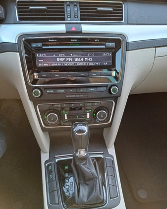 Skoda Superb cena 31900 przebieg: 271000, rok produkcji 2012 z Reda małe 379
